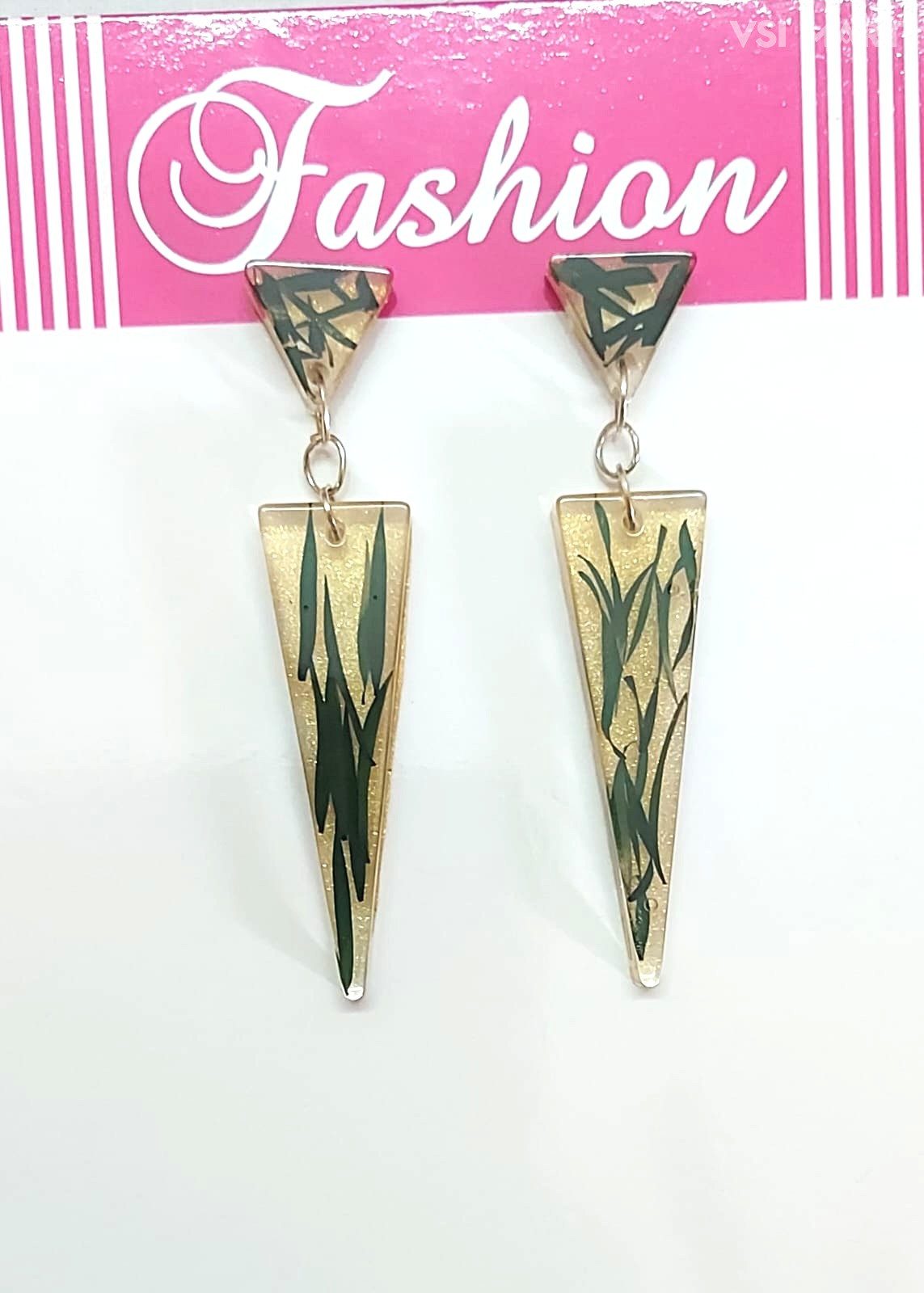 Resin Isosceles Triangle Stud Earrings (1Set)
