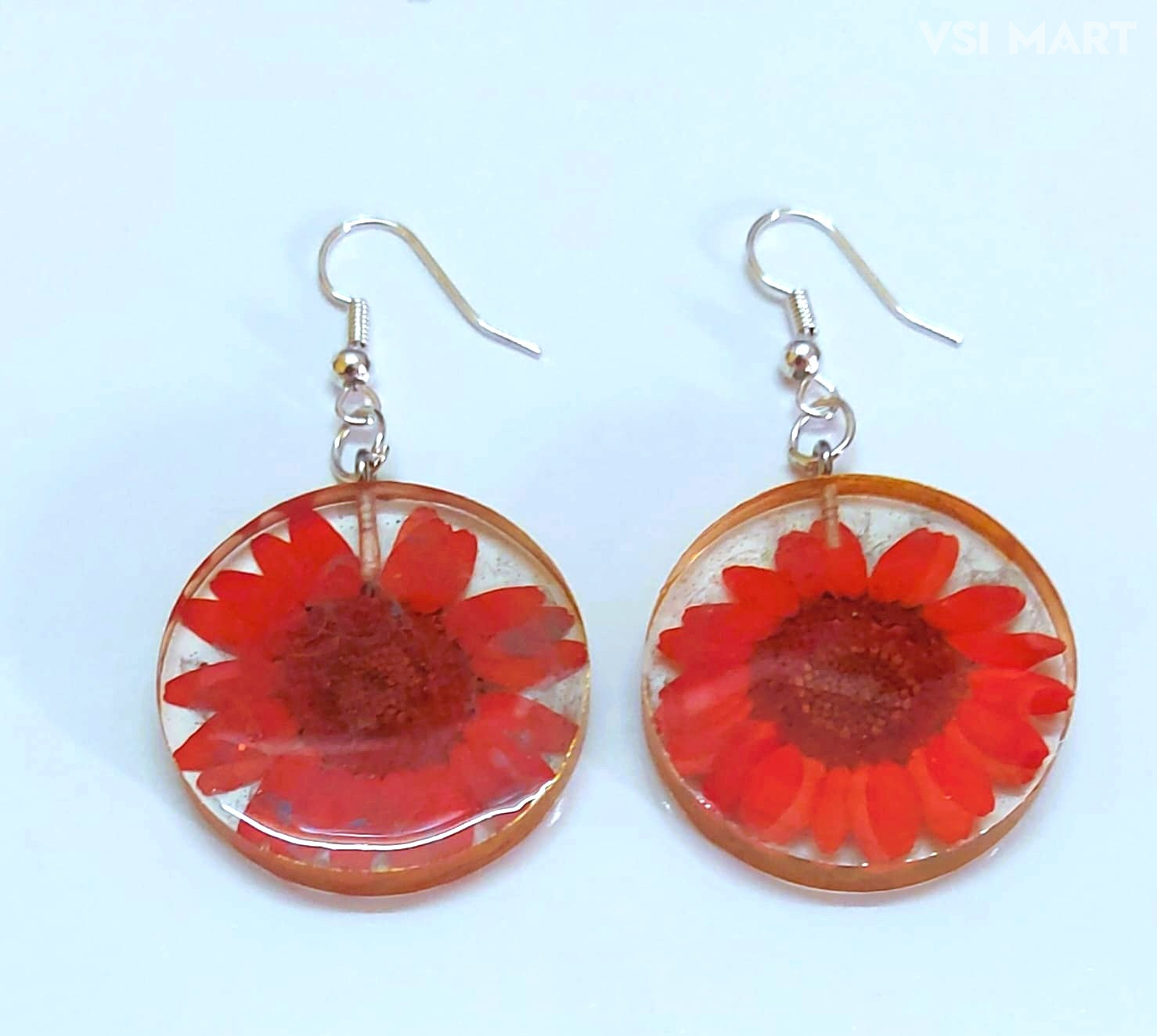 Clear Resin Red Flower Earrings (1Set)