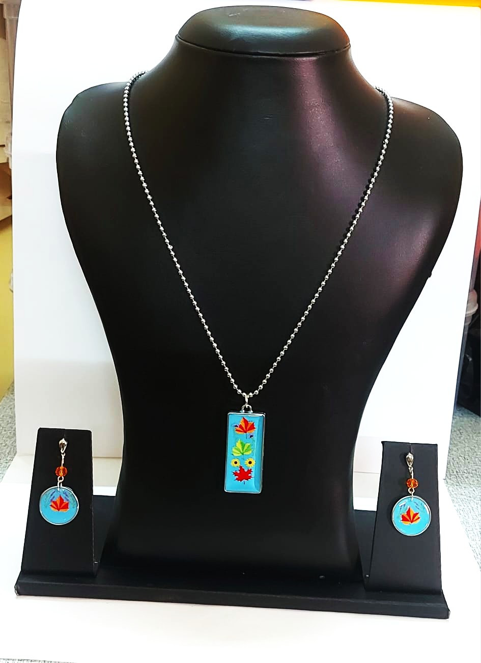 Silver Plated Pendent and Drop Stud Earrings (1Set)