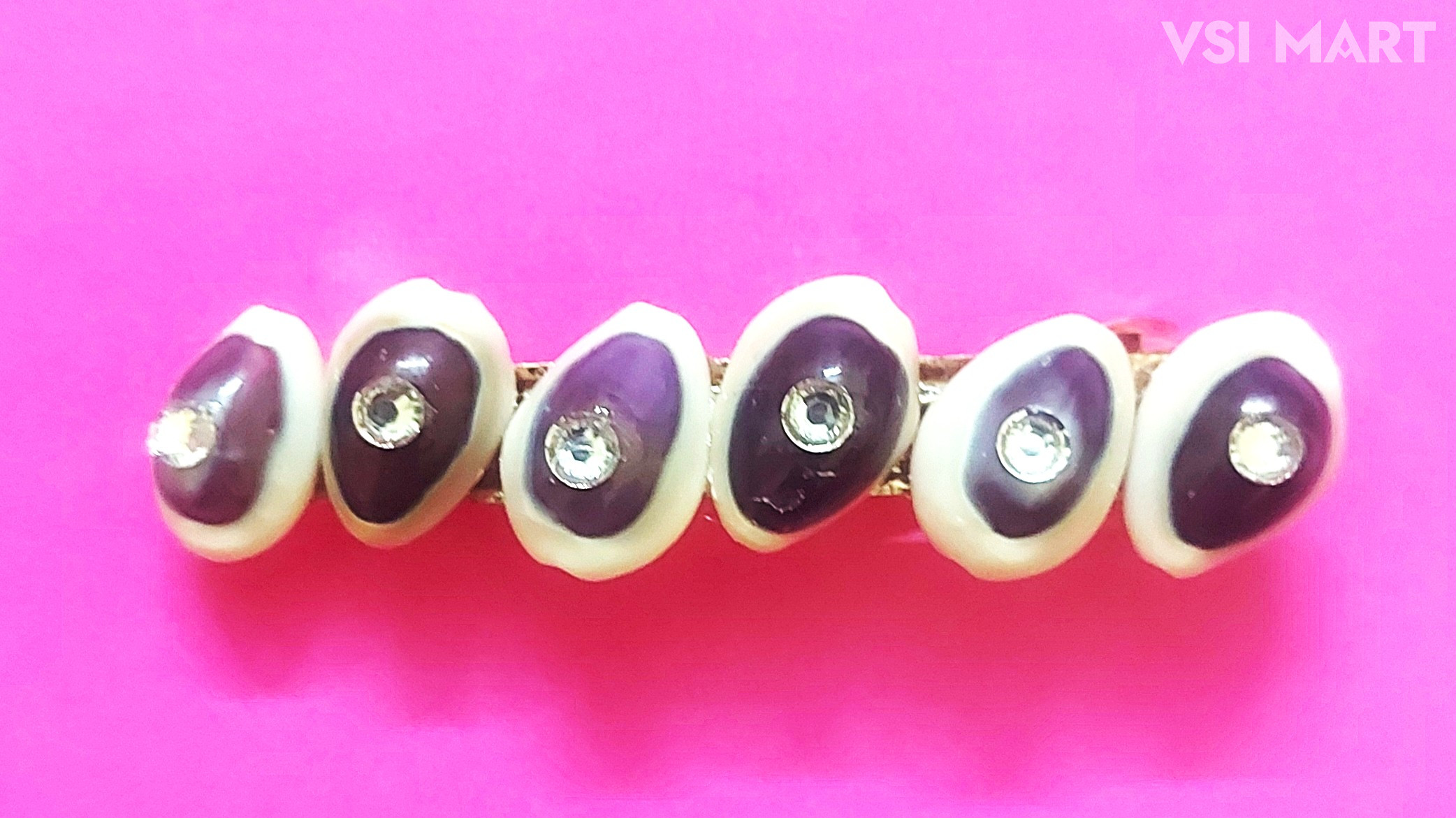 Imported Quality Rare Variety Real Cowrie Seashell with Metal Clip