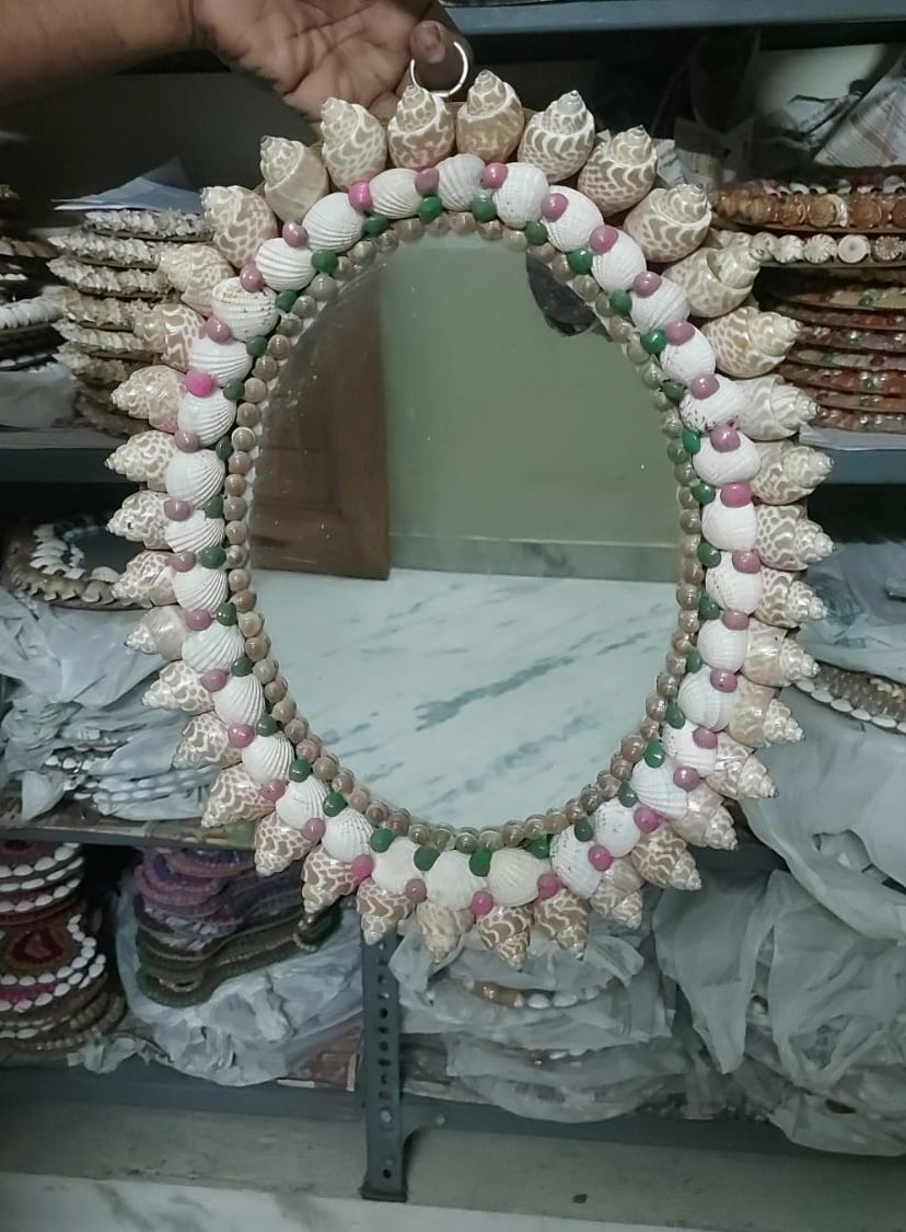 100% Natural Art Seashell Shank Ovel Mirror Big Size